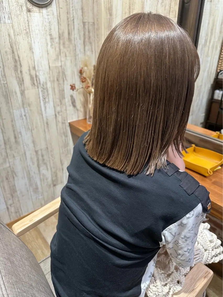 ミディアム カラー ブリーチ ケアブリーチ ケアカラー ダブルカラー グレージュ カット ヘアカラー トリートメント kei_____ SALOWINのヘアスタイル