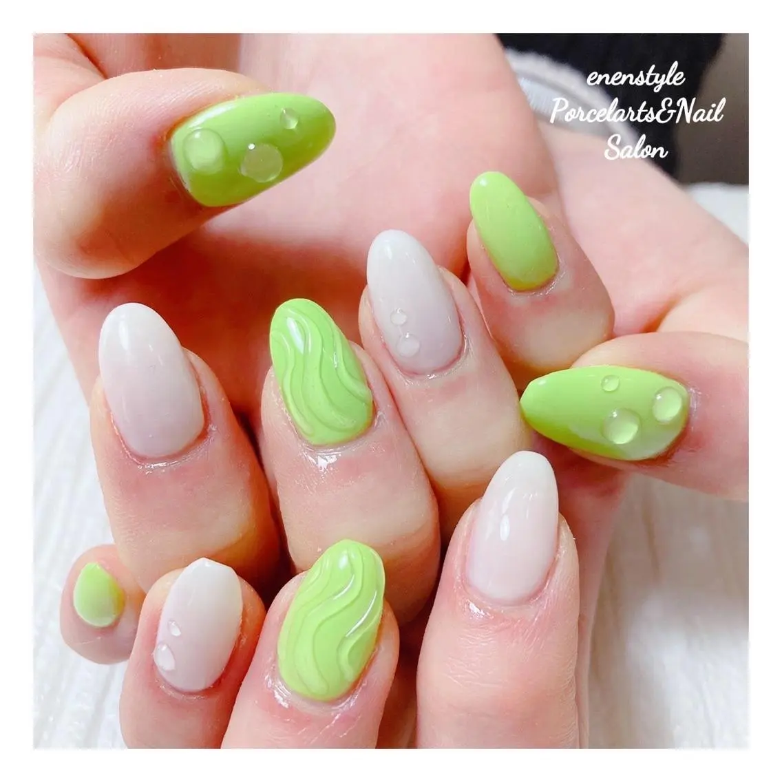 ミディアム ネイル 🐾enen style 🐾のネイルデザイン