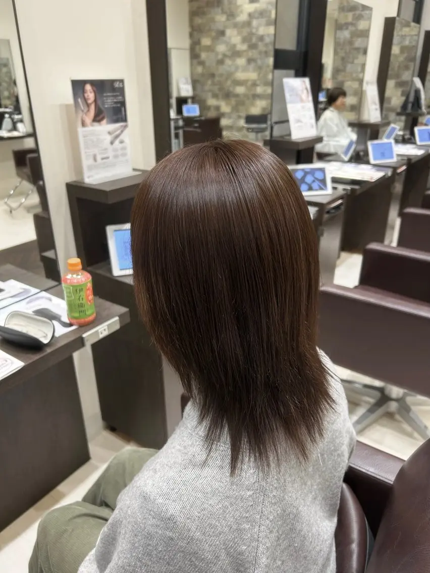 ミディアム tomoe 🫧透明感カラーのヘアスタイル