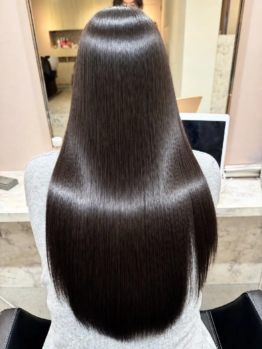 セミロング 縮毛矯正 カット 縮毛矯正 トリートメント RICHAIRNEU リシェイルノイのヘアスタイル