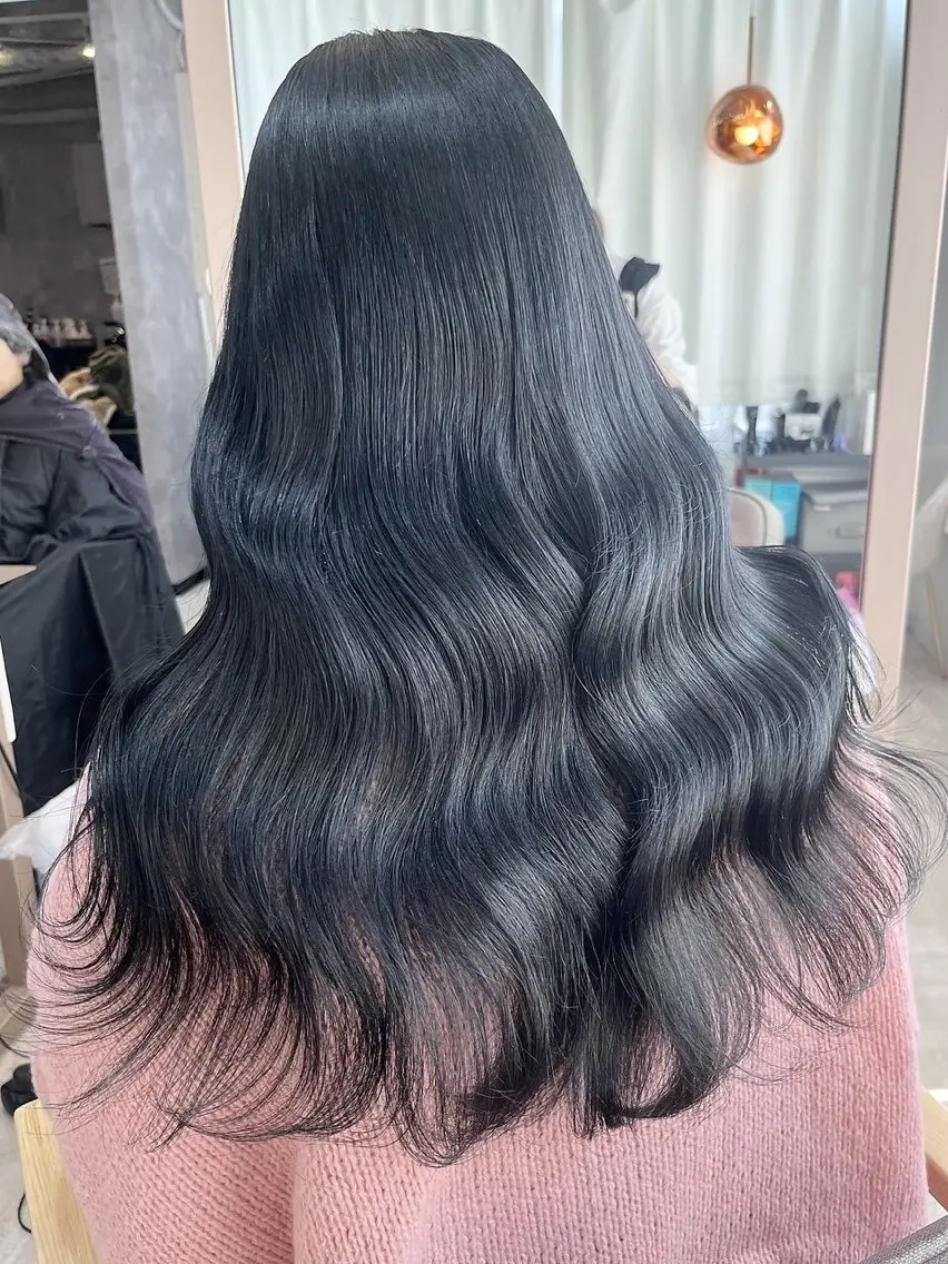 ロング ヘアカラー 🎀🎶はがりな ワンカラー💝のヘアスタイル