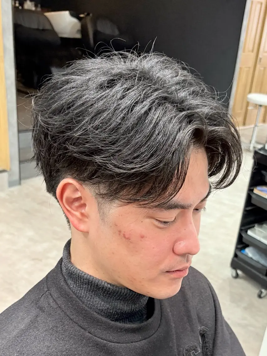 パーマ メンズ 井川　シャドウパーマ ニュアンスパーマのヘアスタイル