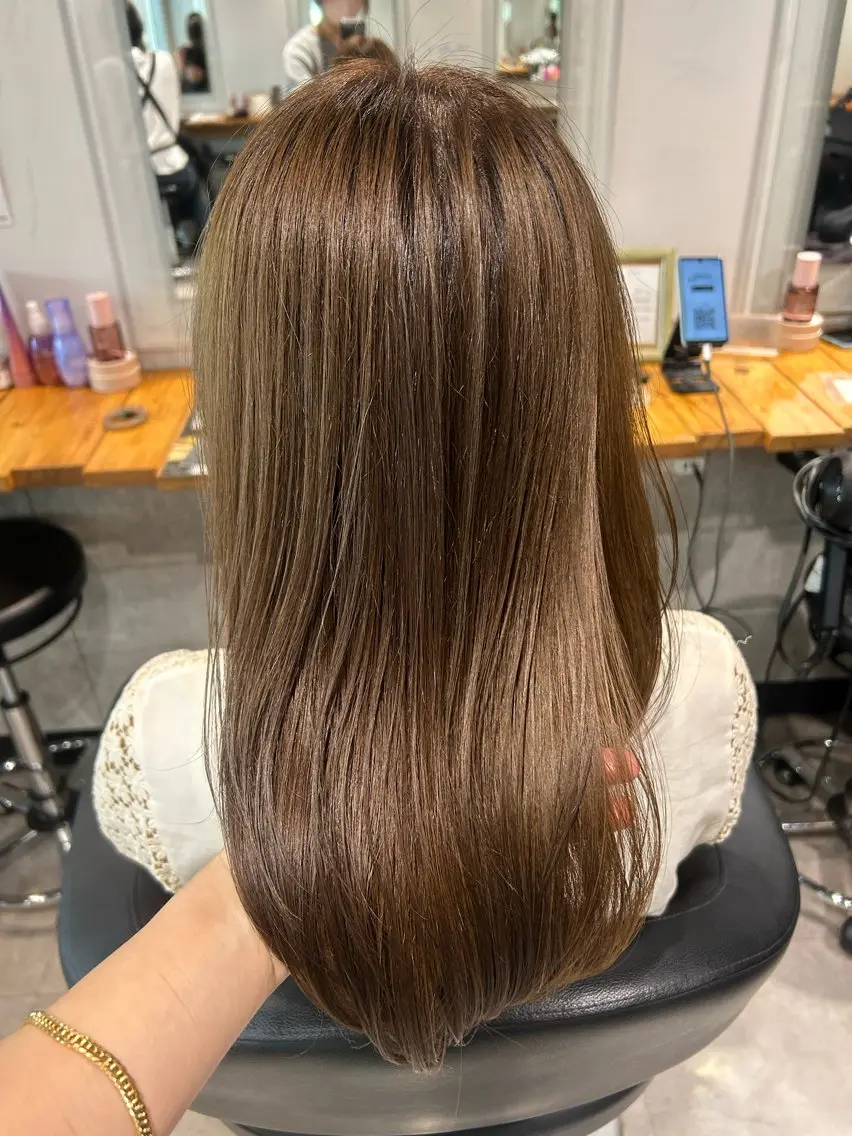 セミロング ヘアカラー トリートメント ヘッドスパ レイヤーStyle 🪽菜々実のヘアスタイル