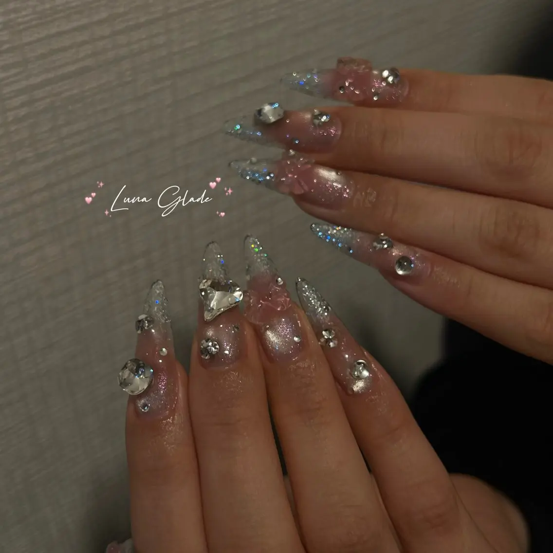 ネイル ハンドネイル Luna Gladeのネイルデザイン