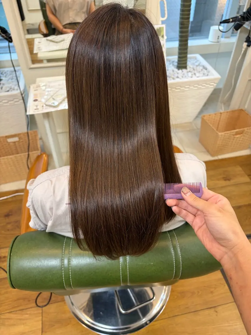 セミロング カラー 髪質改善 レイヤーカット トリートメント 酸性ストレート カット ヘアカラー トリートメント 髪質改善/レイヤー/ ボブ/磯野史歩のヘアスタイル