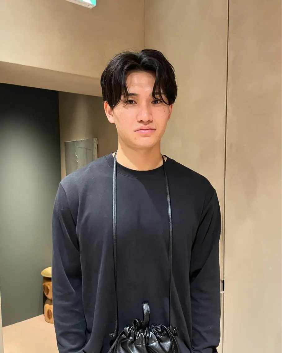 ショート パーマ メンズ カット men'sセンター パート徳田浩二のヘアスタイル