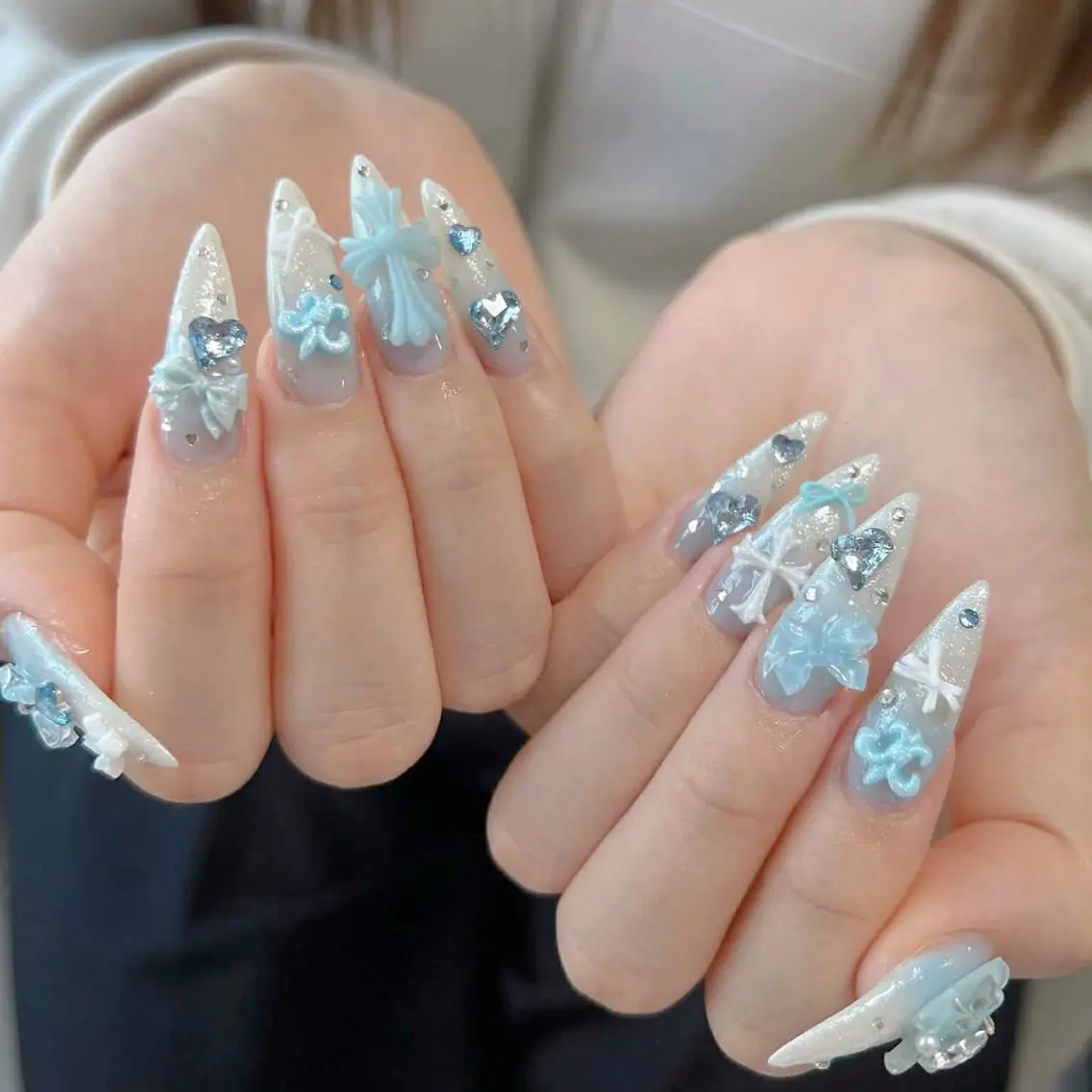 ネイル アートネイル ボルドー フレンチネイル ジェルネイル 氷ネイル・うるうるネイル ハンドネイル Yuki Nailsalonのネイルデザイン