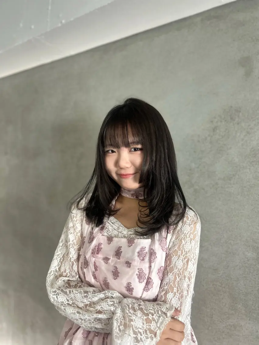 カラー 透明感カラー ヘアカラー トリートメント ❤︎REIKA❤︎ ブリーチなしWカラーのヘアスタイル
