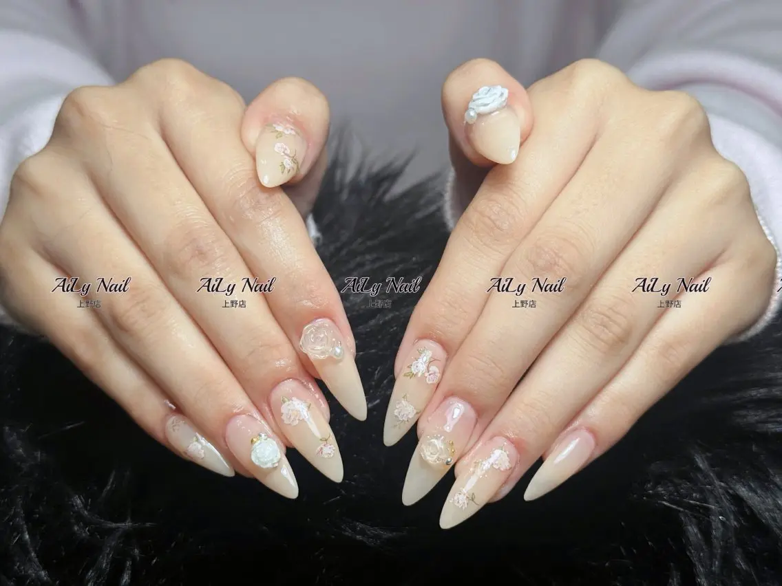 ネイル アートネイル ジェルネイル マグネットネイル ニュアンスネイル シンプルネイル ハンドネイル AiLy Nail 上野店のネイルデザイン