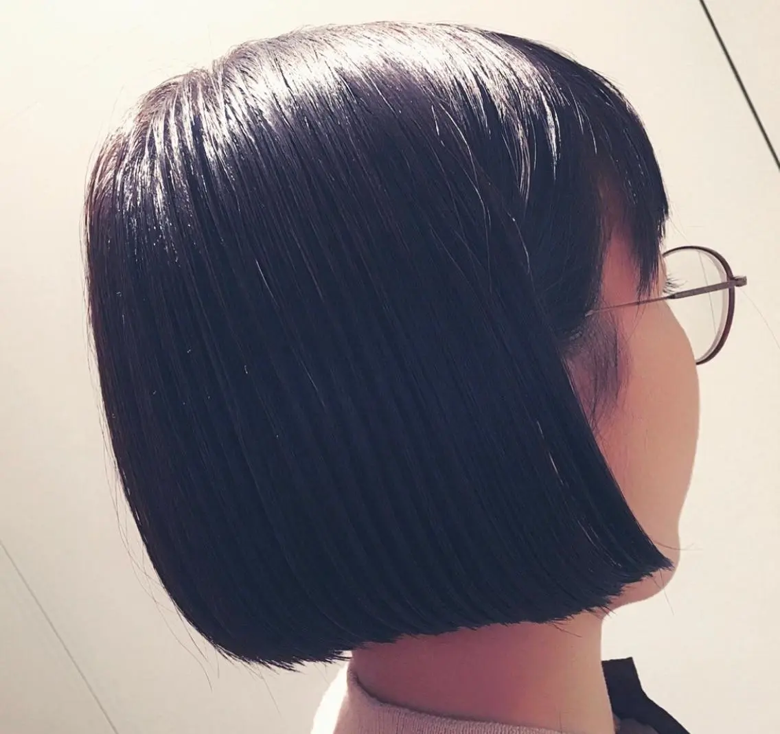 ショート カラー 切りっぱなしボブ ボブ ブリーチ👩🦳/ ✂︎MANAMIのヘアスタイル