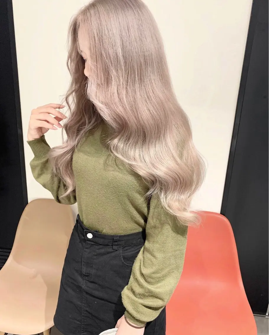ロング カラー kanta 梅田 韓国ハイトーンのヘアスタイル