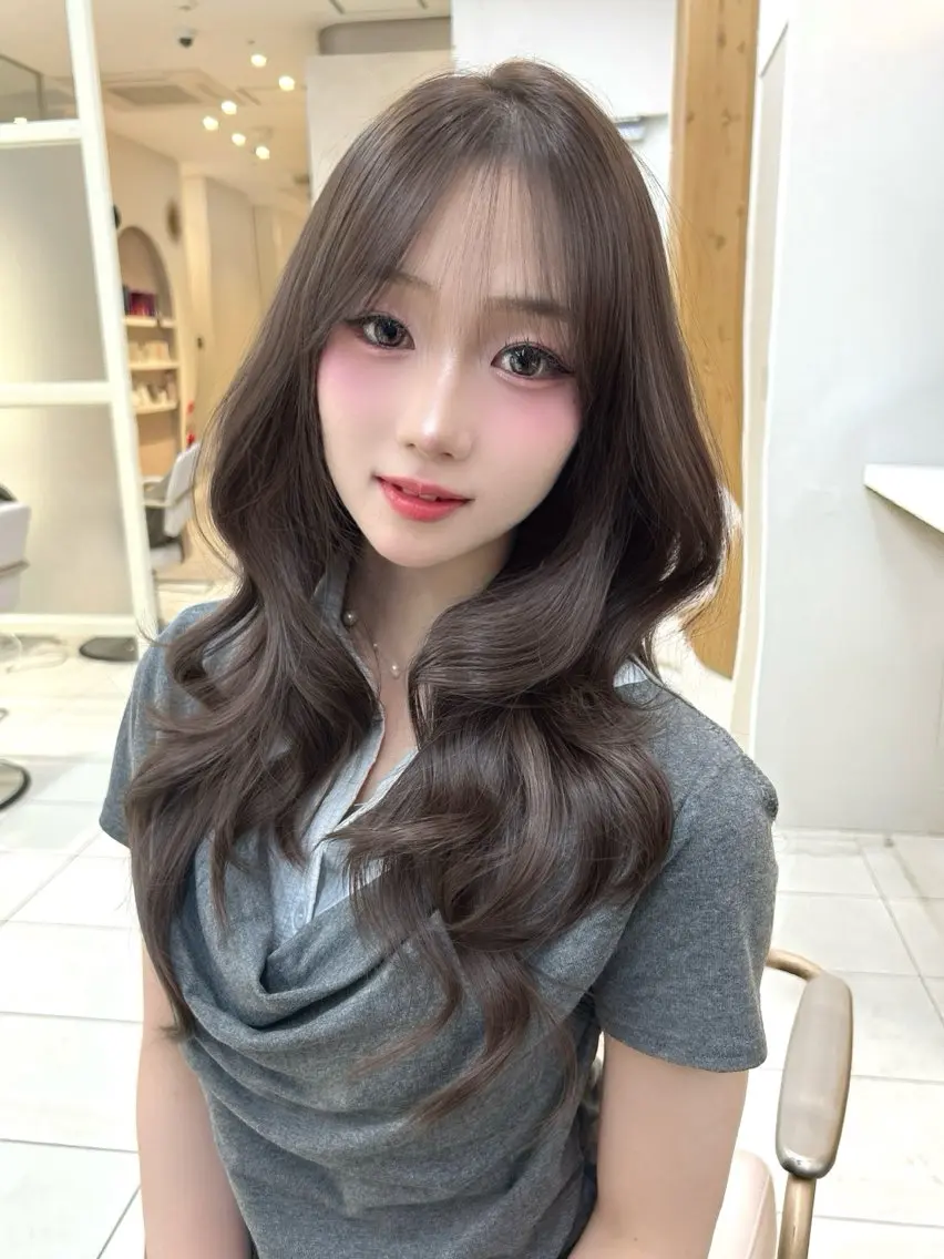 セミロング カラー カット ヘアカラー トリートメント 銀座✨レイヤーカット 顔まわり/坂本亜裟海のヘアスタイル