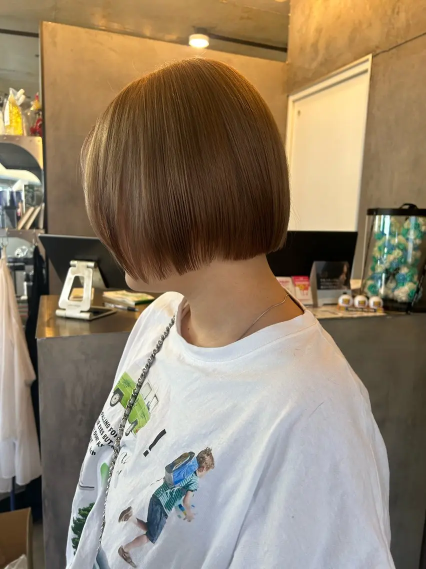 ショート カラー ベージュカラー カット ヘアカラー トリートメント Haru/THREE …by velvetのヘアスタイル