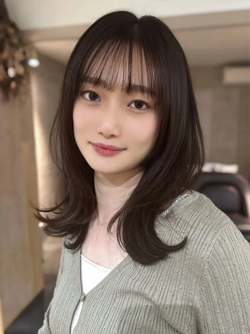 ミディアム カット ヘアカラー トリートメント 髪質改善✨艶髪✨ レイヤーカット 田畑のヘアスタイル