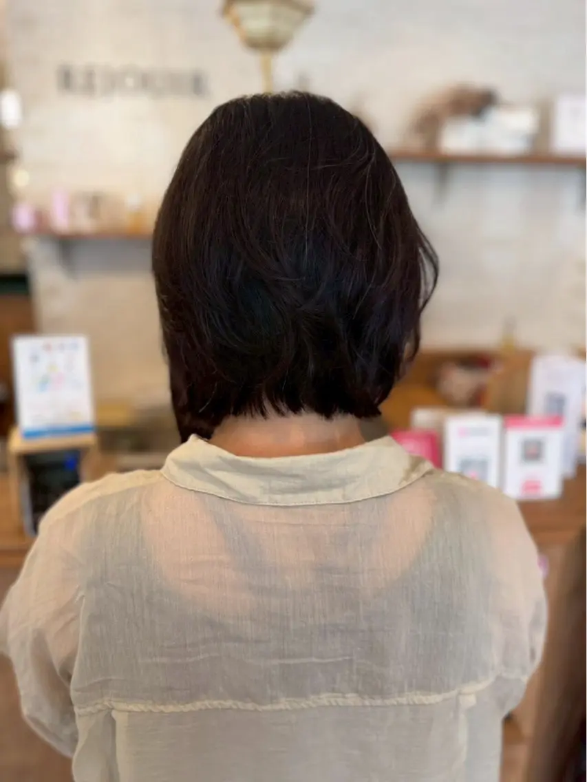 ミディアム ヘアカラー 三輪 あおいのヘアスタイル
