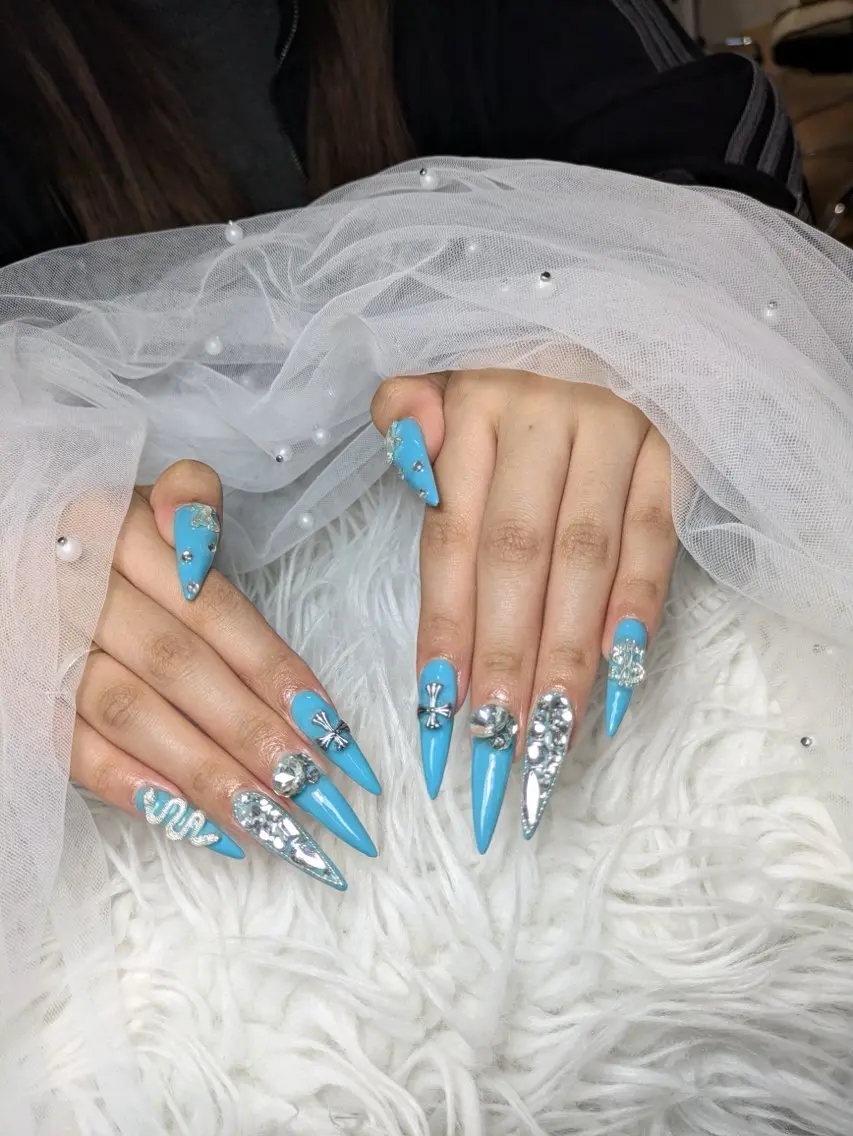 ネイル Queen Nail 柏店　クイーンネイルのネイルデザイン