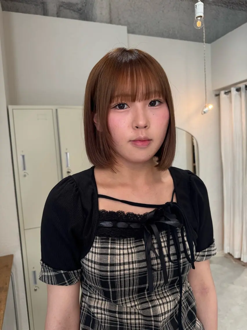 ミディアム カラー ベージュカラー ボブ/カシスカラー/ 村田茉優のヘアスタイル