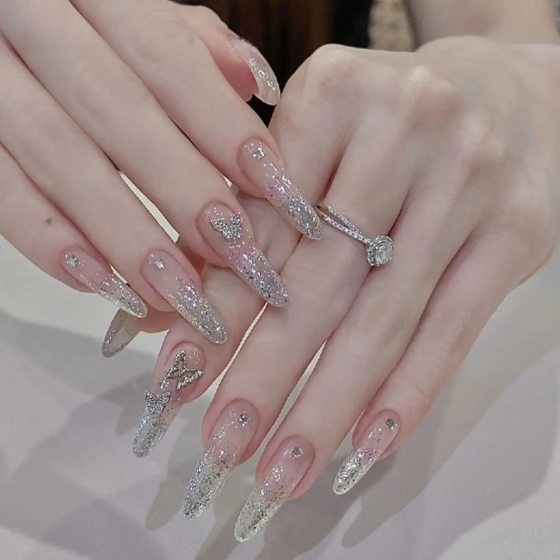 ネイル B&B  Nail のネイルデザイン