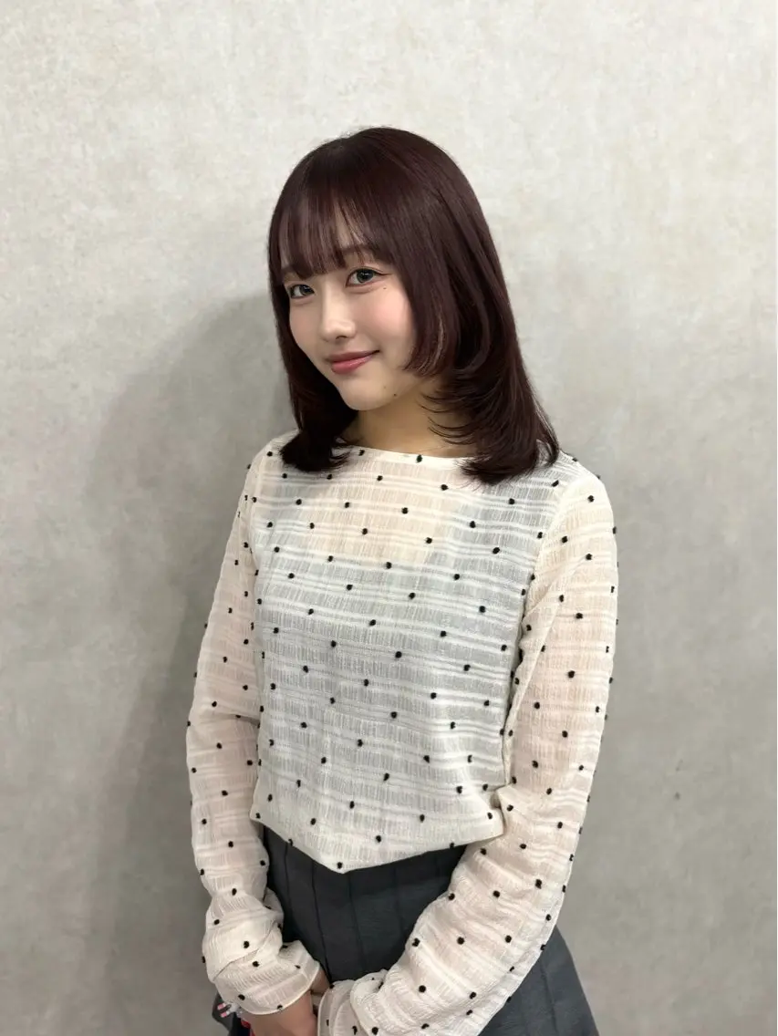 ミディアム カラー ミディアムレイヤー レイヤーカット カット ヘアカラー 盛れる顔まわり✨🎀 レイヤー別所好葉のヘアスタイル