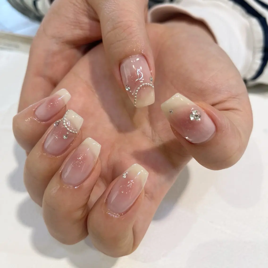 ネイル ハンドネイル 鈴木 里奈のネイルデザイン