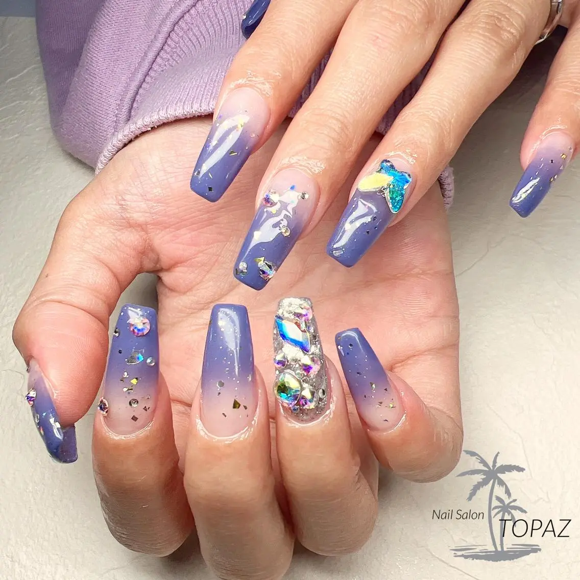 ネイル TOPAZ Ayumiのネイルデザイン