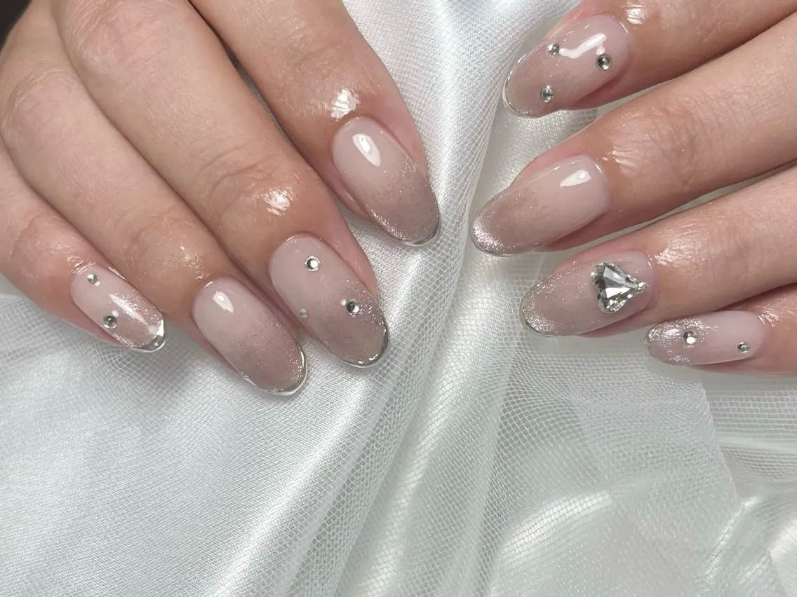 ネイル フレンチネイル グラデーション ハート マグネットネイル ミラーネイル ballie／小野原 なつみのネイルデザイン