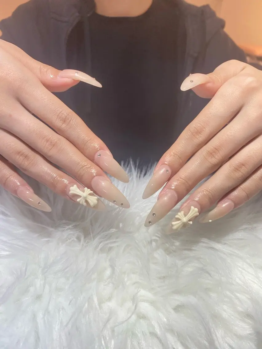 ネイル ハンドネイル Anmi Nailsのネイルデザイン