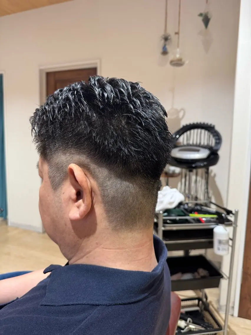 メンズ フェードカット 金田 涼平のヘアスタイル