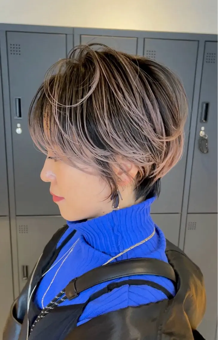 ショート カラー バレイヤージュ レイヤーカット カット ヘアカラー トリートメント ショートヘア💫 ハイトーン西田拓馬のヘアスタイル