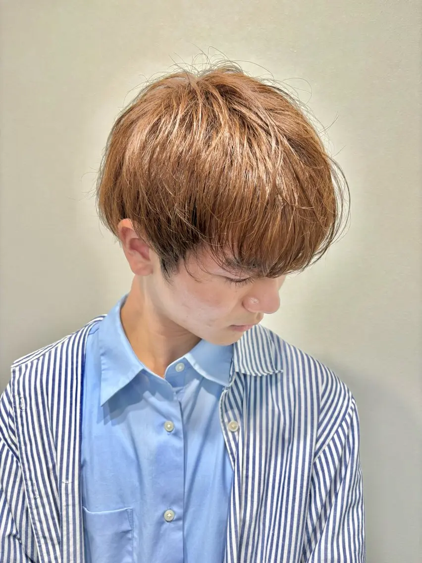 ミディアム カラー メンズ ベージュカラー 穐田 航のヘアスタイル