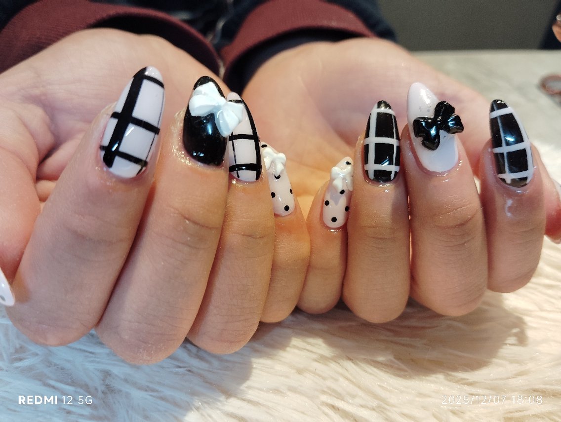 ネイル ハンドネイル NailSalon LEAFのネイルデザイン