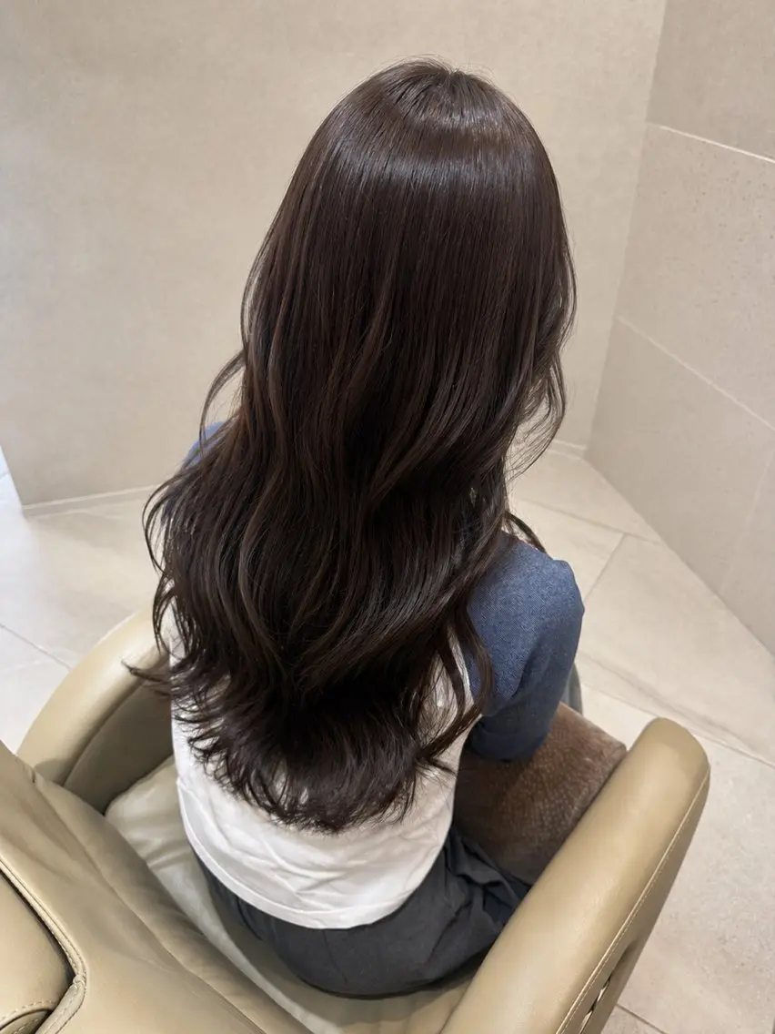 ロング カラー ブラウンカラー チョコレートブラウン カット ヘアカラー Jr.スタイリスト/ ミニモ価格/MANAのヘアスタイル