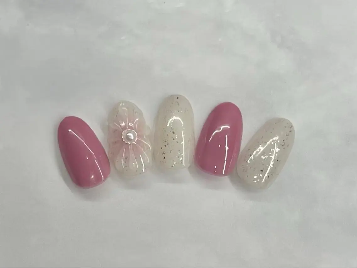 ネイル feminine nailのネイルデザイン