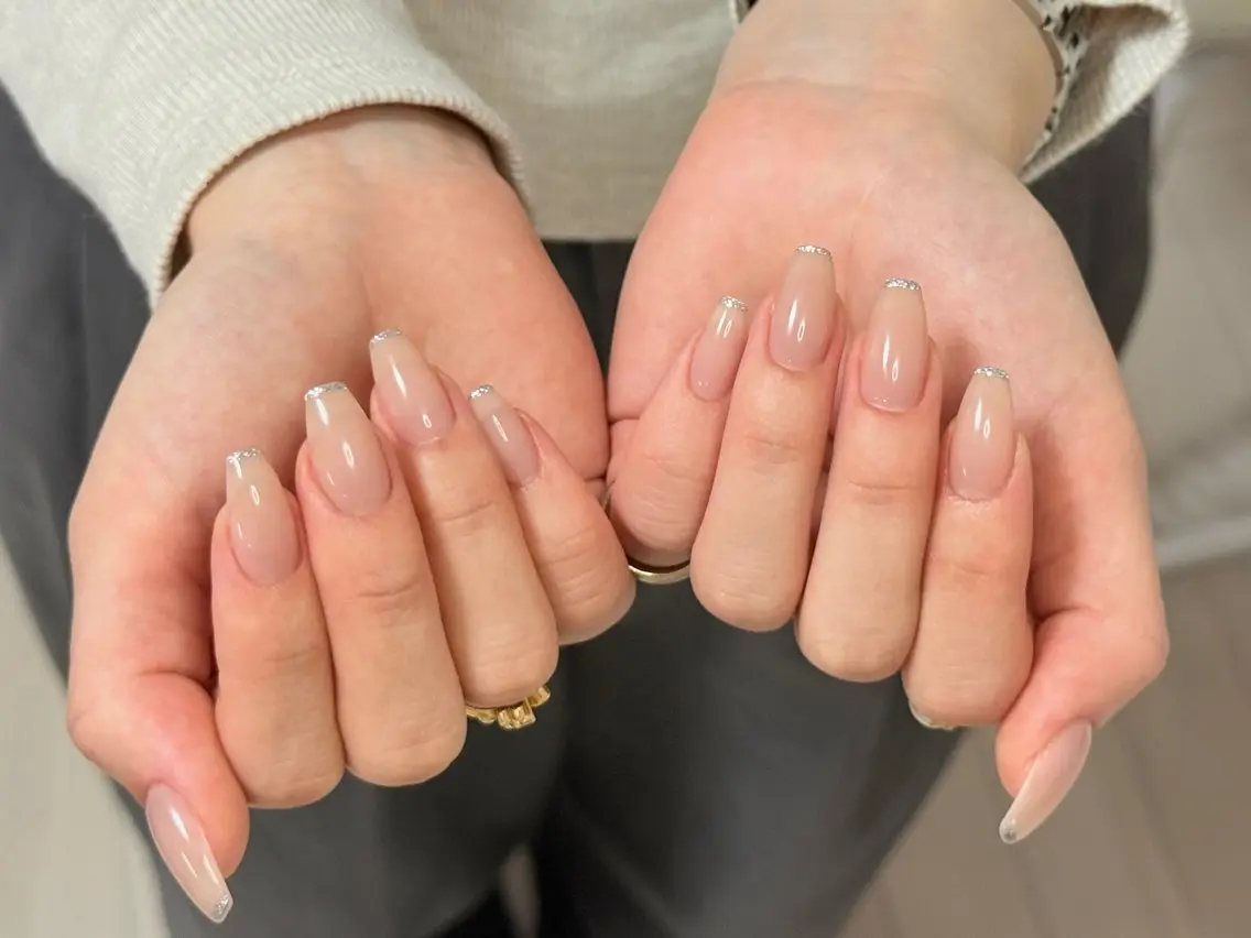 ネイル アートネイル オーロラネイル チークネイル フレンチネイル ガラスフレンチ ハンドネイル 🎀YooLi Nail salonのネイルデザイン