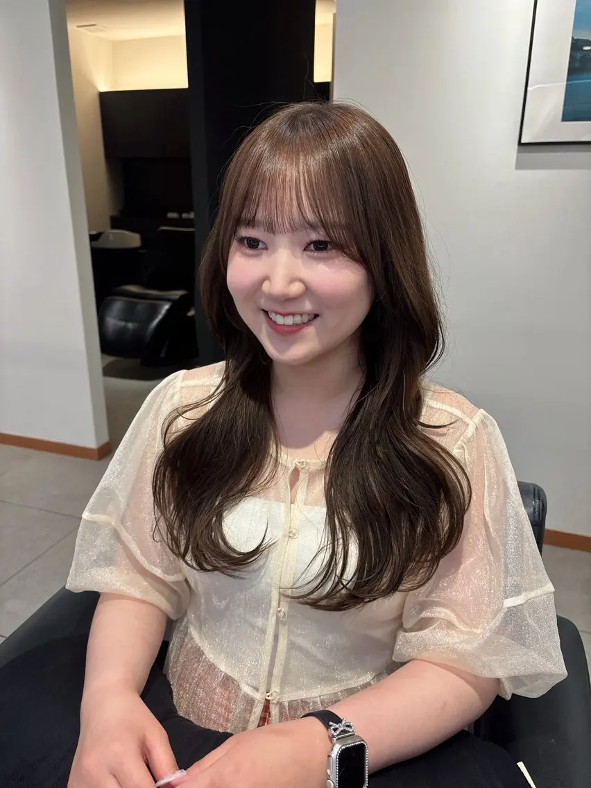 ロング カット ヘアカラー KAREN(ému) 伏見/カットモデルのヘアスタイル