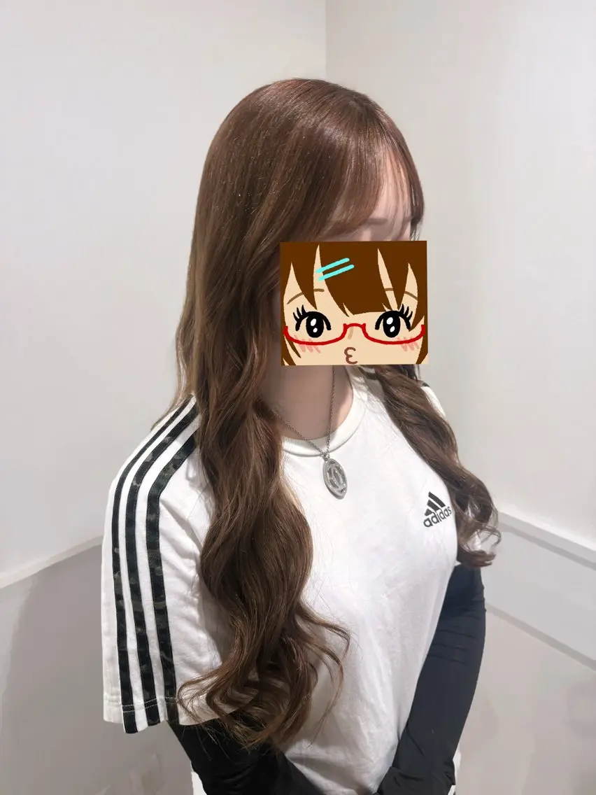 ロング カラー ブラウンカラー ヘーゼル アベ カイナのヘアスタイル