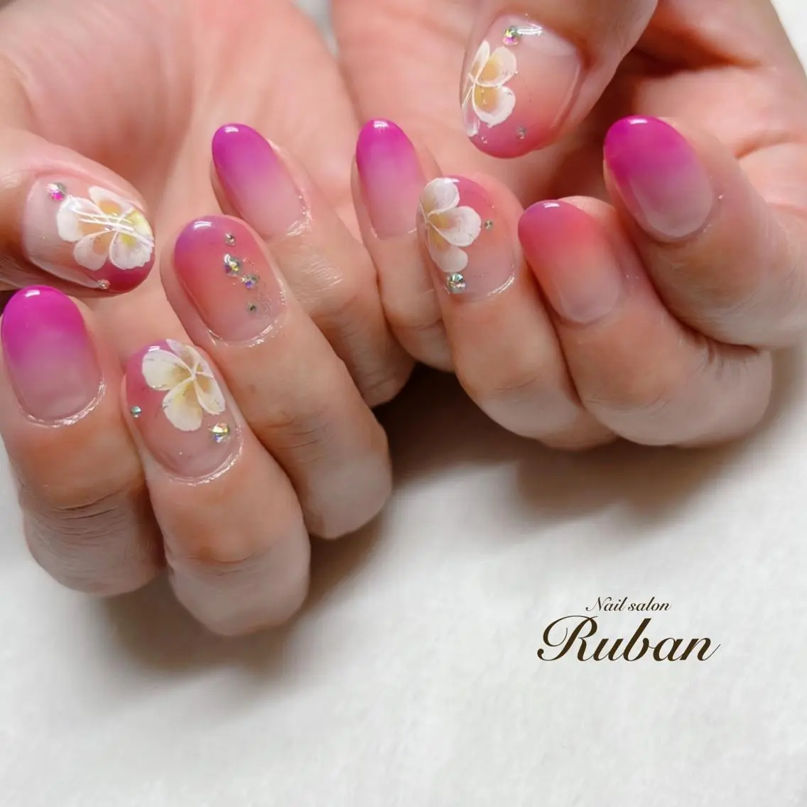 ネイル グラデーション 夏ネイル Nail salon Rubanのネイルデザイン