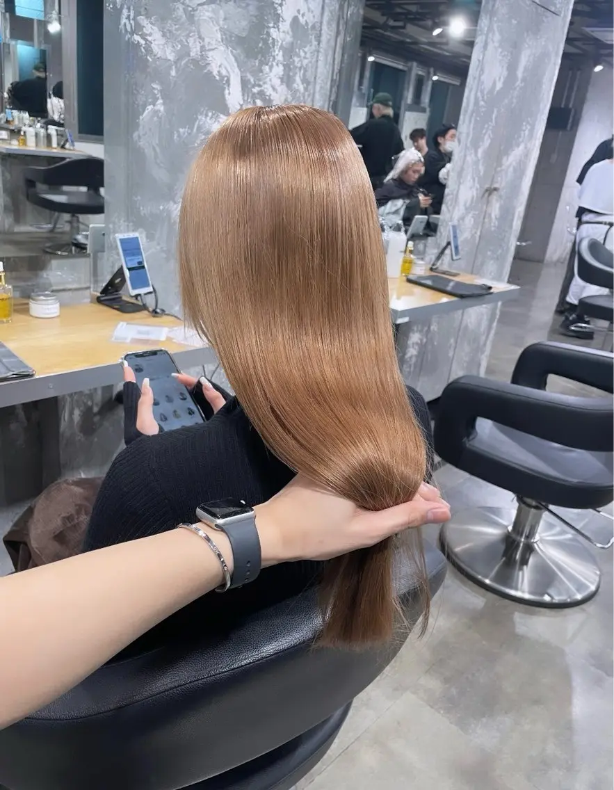 ロング カラー ヘアカラー トリートメント ヘッドスパ ヘアセット ベージュカラー💖 やすひろのヘアスタイル