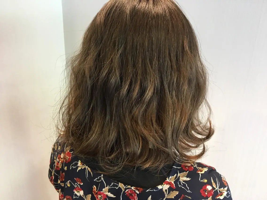 ショート カラー パーマ ベージュカラー トリートメント 【mokuオーナー】 ちはるのヘアスタイル