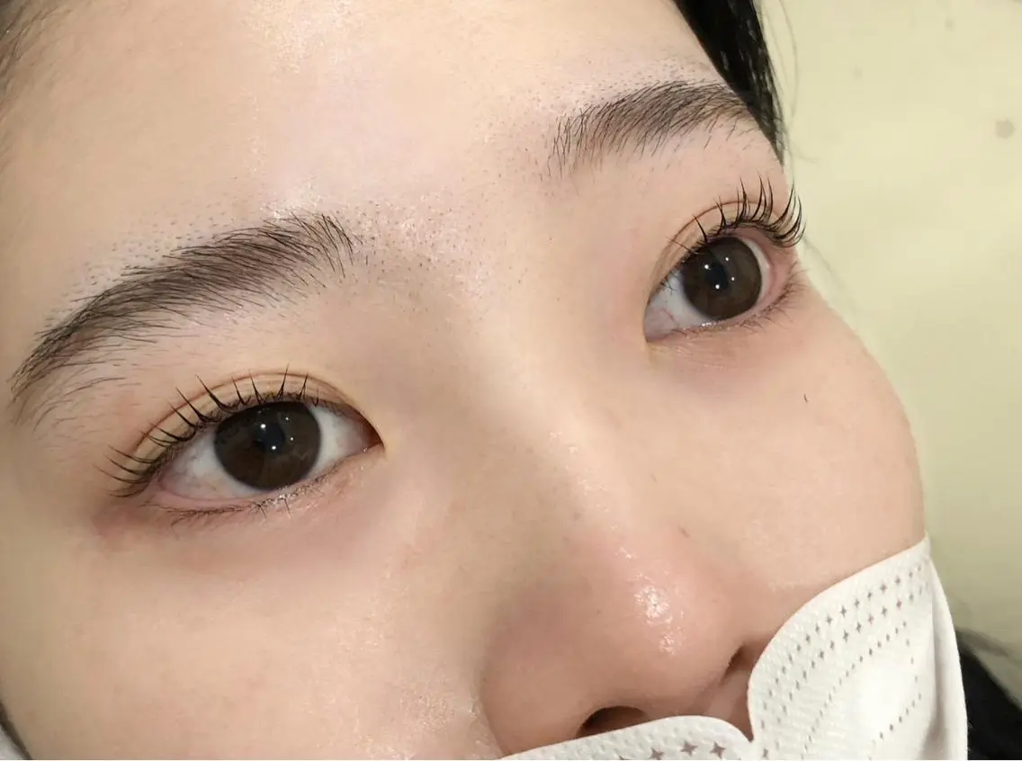 ネイル マツエク・マツパ アイブロウ 韓国風マツエク パリジェンヌラッシュリフト まつげパーマ ワンホンマツエク 長さ出し ハンドネイル フットネイル ハンドケア Nail&eye Belire 新宿のネイルデザイン
