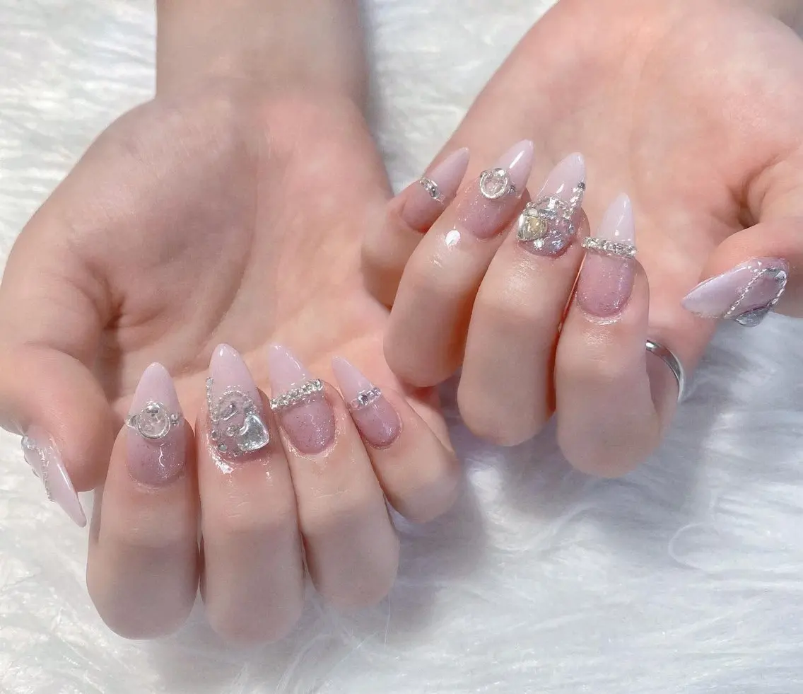 ネイル THANHTHANH NAILのネイルデザイン
