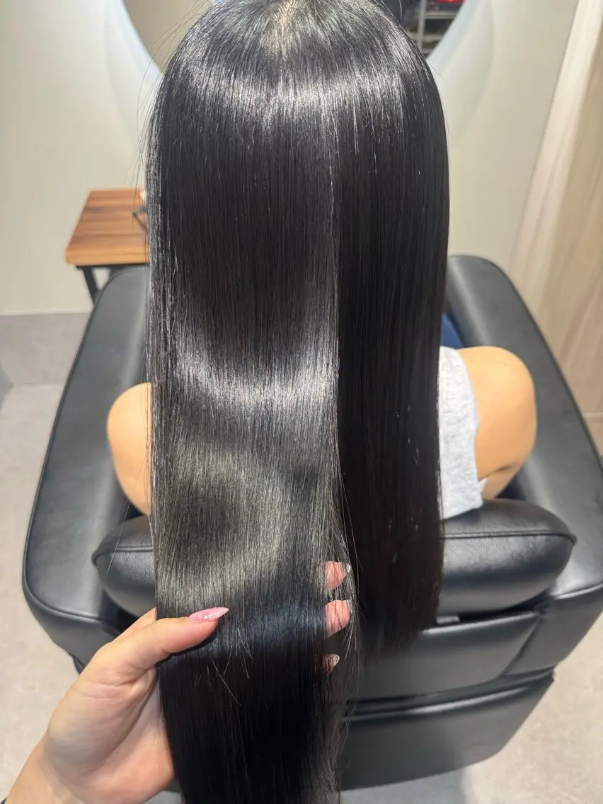 ロング カット ヘアカラー トリートメント 博多美容室NAVY 橋本心縮毛矯正のヘアスタイル