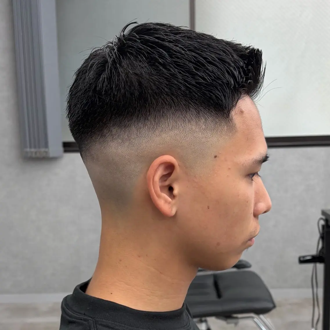メンズ フェードカット スキンフェード カット 志村 シュンスケのヘアスタイル