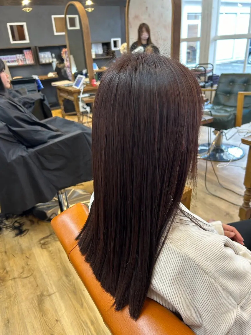 セミロング カット ヘアカラー トリートメント ✨縮毛矯正✨艶髪✨️ 髪質改善✨鴻巣✨️のヘアスタイル