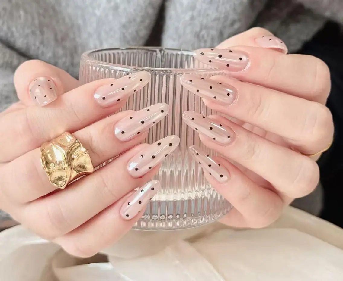 ネイル nail&eye OMI 北千住のネイルデザイン