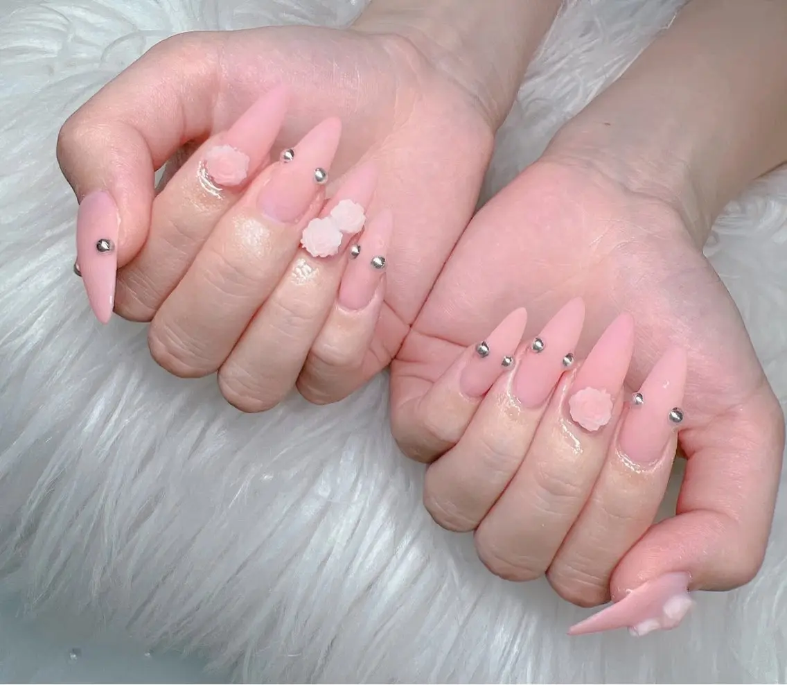 ネイル 長さ出し グラデーション 卒業式 キラキラネイル マグネットネイル ハンドネイル Lee Nailsのネイルデザイン