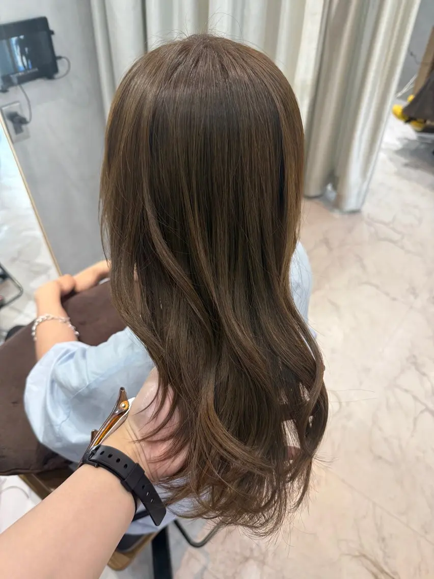 セミロング カラー カット ヘアカラー トリートメント 透明感カラー/パーマ 🌀アオノのヘアスタイル