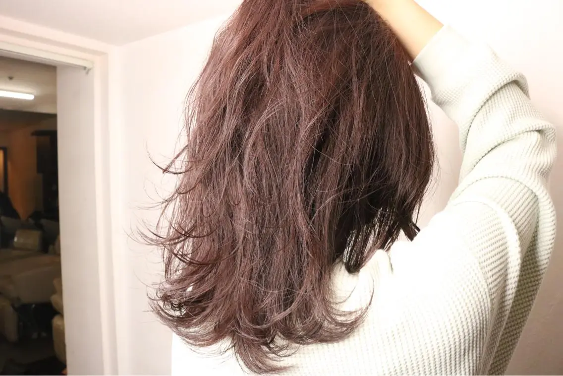 ミディアム 透明感カラー🇰🇷 レイヤー✨桑原　研太のヘアスタイル