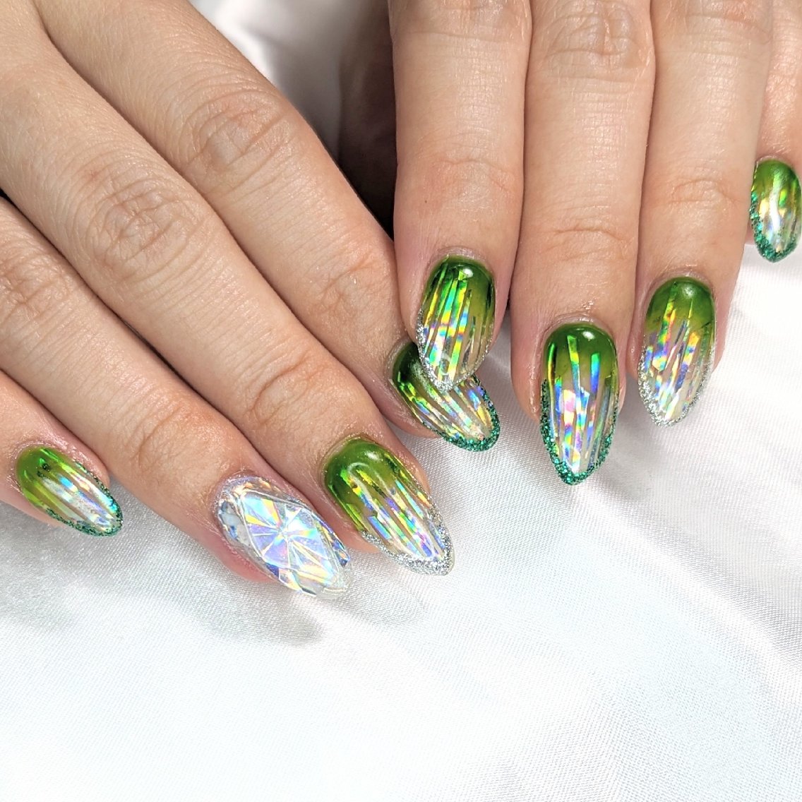 ネイル オーロラネイル 推しネイル | 　aycnailのネイルデザイン