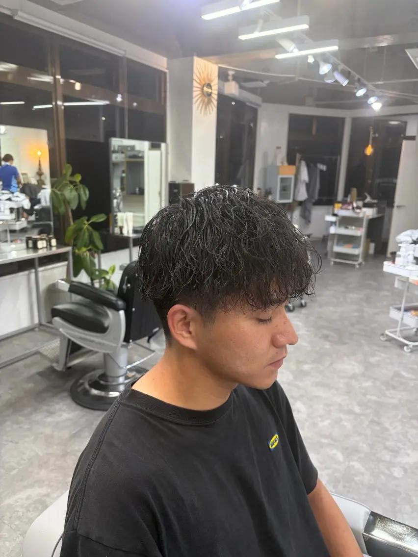 パーマ 宜保 斗馬のヘアスタイル